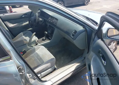 1996 Honda Accord Lx/Ex z USA, uszkodzony, nr VIN 1HGCD5631TA033556